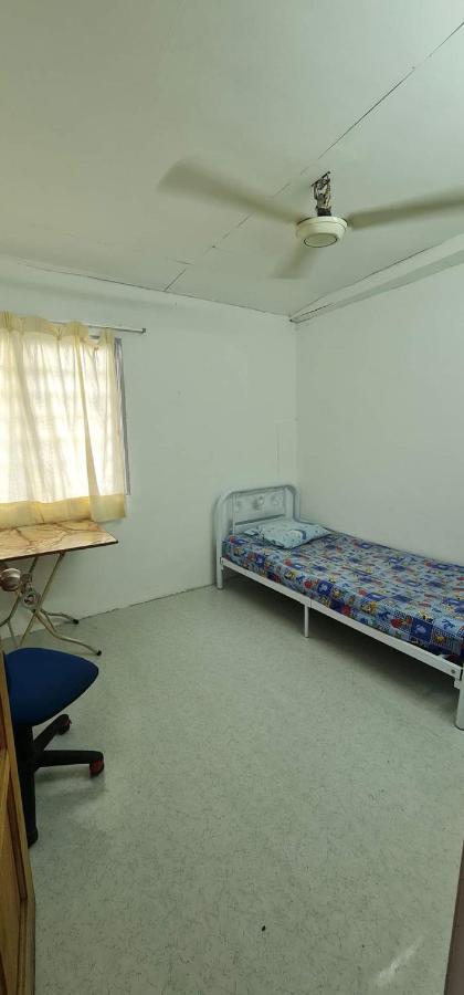 Oyo 90866 Rakyat Hotel
